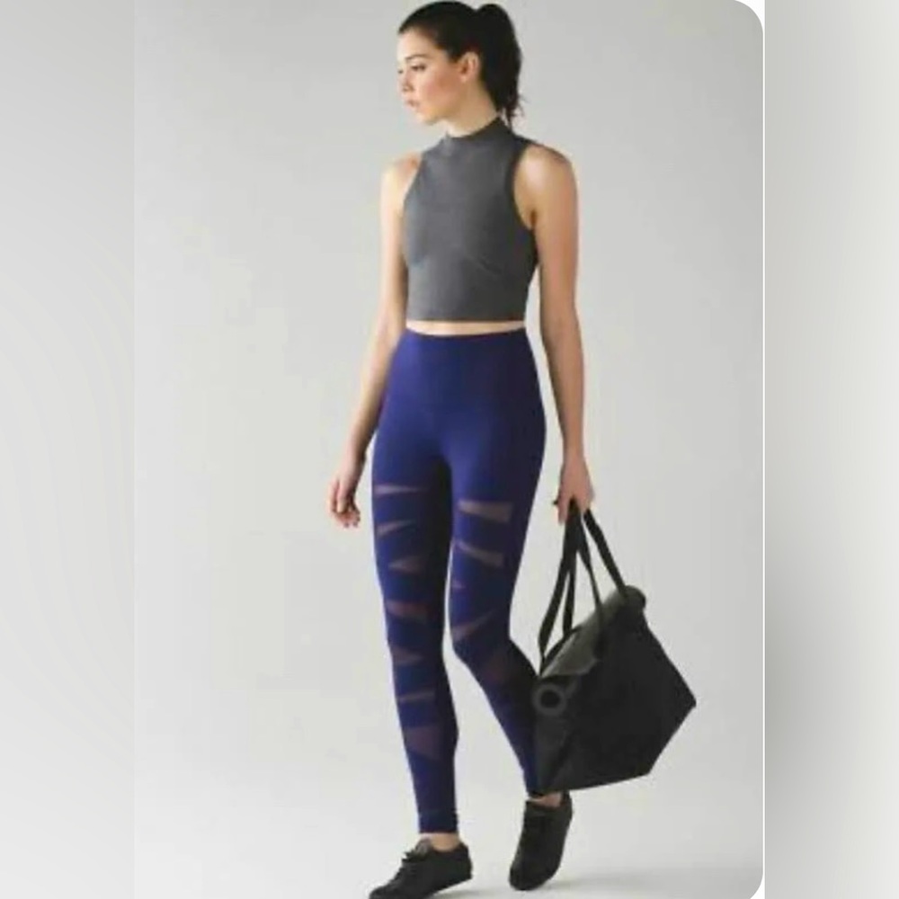 Lululemon Wunder Under Pant (Hi-Rise) (Tech Mesh)
Hero Blue Size 8